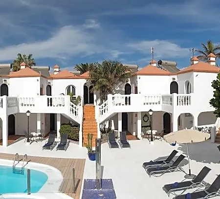 Y Galera Hotel